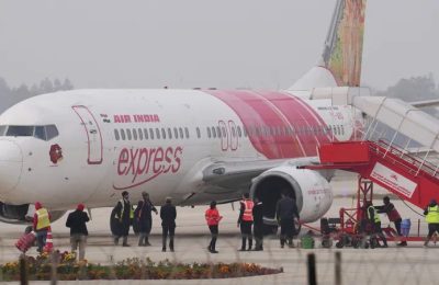 एयर इंडिया एक्सप्रेस की कर्मचारियों को चेतावनी: आज शाम 4 बजे तक काम पर लौटें वर्ना होंगे सस्पेंड