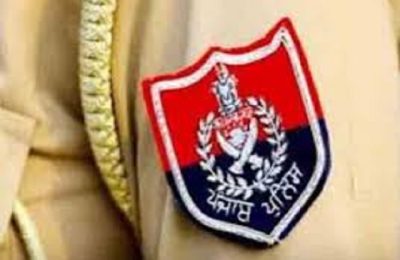 मशहूर पंजाबी सिंगर पर पुलिस का शिकंजा, लिया सख्त एक्शन