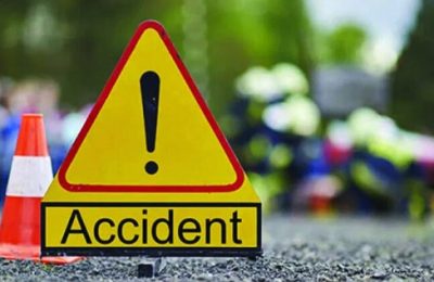 बड़ा सड़क हादसा, 3 की मौके पर मौत, 22 घायल