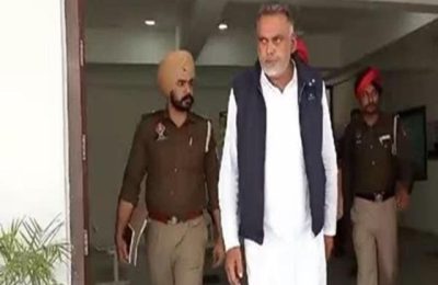 म्यूजिक प्रोड्यूसर पिंकी धालीवाल के घर पर फायरिंग