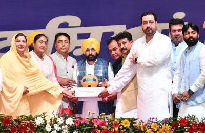 मुख्यमंत्री भगवंत मान की जालंधर की धरती से घोषणा, नशों के खिलाफ जंग की रूपरेखा पेश की*