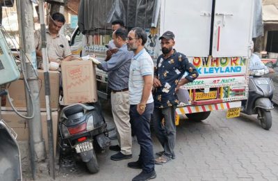 फूड सेफ्टी टीम ने खाद्य पदार्थों के 6 नमूने एकत्र किए*