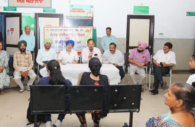 30 ਸਾਲ ਤੋਂ ਵੱਧ ਉਮਰ ਦੇ ਸਾਰੇ ਲੋਕਾਂ ਨੂੰ ਬਲੱਡ ਪ੍ਰੈਸ਼ਰ ਦੀ ਨਿਯਮਤ ਜਾਂਚ ਕਰਵਾਉਣੀ ਚਾਹੀਦੀ ਹੈ- ਸਿਵਲ ਸਰਜਨ ਡਾ. ਗੁਰਮੀਤ ਲਾਲ