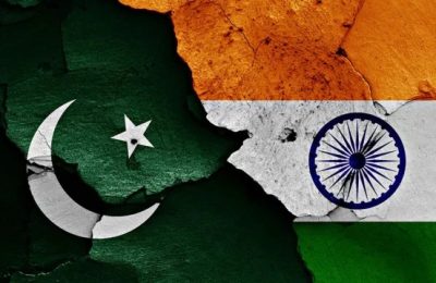 आर्मी चीफ असीम मुनीर को हटाया गया, हिरासत में लिए जाने की खबर