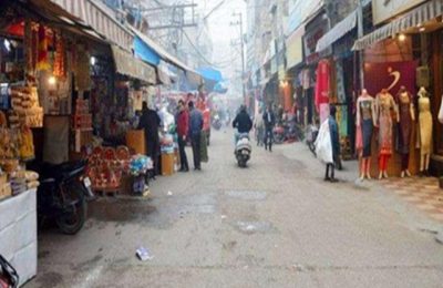 मिलाप चौक स्थित दुग्गल वेज रैस्टोरैट पर हमले से दुकानदारो में रोष