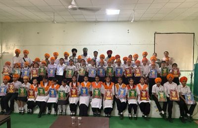ਸੰਤ ਅਤਰ ਸਿੰਘ ਅਕਾਲ ਅਕੈਡਮੀ ਮਸਤੂਆਣਾ ਸਾਹਿਬ ਦੇ ਸੈਸ਼ਨ 2024-25 ਦੇ ਨੈਤਿਕ ਸਿੱਖਿਆ ਦੇ ਇਮਤਿਹਾਨ ਦੇ ਵਿੱਚ ਪਹਿਲੀ ਤੋਂ ਅੱਠਵੀਂ ਜਮਾਤ ਦੇ ਅੱਵਲ ਆਉਣ ਵਾਲੇ ਵਿਦਿਆਰਥੀਆਂ ਨੂੰ ਸਨਮਾਨਿਤ ਕੀਤਾ ਗਿਆ