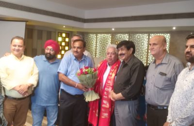 आज यहाँ स्थानीय होटल में नीमा जालंधर की मासिक संगोष्ठी का आयोजन डॉक्टर एस पी डालिया की अध्यक्षता में आयोजित हुआ जिसमें शहर के प्रमुख हार्ट स्पेशलिस्ट डॉक्टर बलराज गुप्ता मुख्य वक्ता के रूप में उपस्थित हुए
