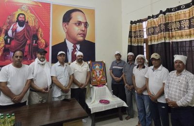 *पूर्व सांसद रिंकू की अध्यक्षता में श्री गुरु रविदास एजुकेशनल एंड कल्चरल सेंटर 120 फुट रोड में सतगुरु कबीर जी का प्रकाश उत्सव मनाया गया*