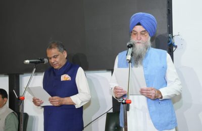 पंजाब विधानसभा के स्पीकर ने नव-निर्वाचित विधायक संजीव अरोड़ा को दिलाई शपथ*