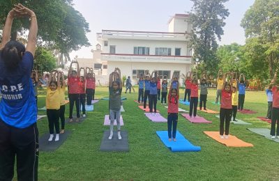 सेंट सोल्जर ग्रुप ऑफ इंस्टीट्यूशंस की सभी स्कूल शाखाओं ने अंतर्राष्ट्रीय योग दिवस मनाया।