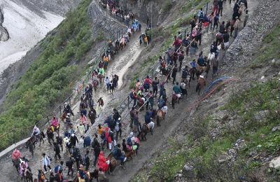 अमरनाथ यात्रा में बढ़ी श्रद्धालुओं की संख्या