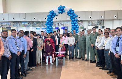 आदमपुर-मुंबई उड़ान शुरू होने पर डीसी ने जालंधर के लोगों को सरकार की ओर से बधाई दी
