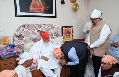 गुरु पूर्णिमा पर तरुण चुग ने डेरा सचखंड बल्लां में टेका माथा, गुरु रविदास जी से विश्व शांति और समरसता की प्रार्थना की