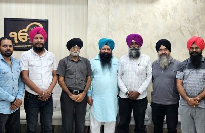 ਸ਼੍ਰੀ ਦਰਬਾਰ ਸਾਹਿਬ ਵੱਲ ਕੈਰੀ ਅੱਖ ਨਾਲ ਦੇਖਣ ਵਾਲੇ ਪਿਛਲਾ ਇਤਿਹਾਸ ਜਰੂਰ ਪੜ੍ਹ ਲੈਣ:-ਸਿੱਖ ਤਾਲਮੇਲ ਕਮੇਟੀ*