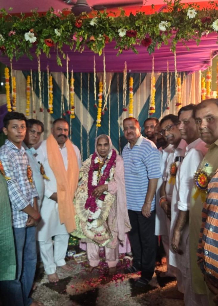 पूर्व सांसद सुशील रिंकू ने बाबा चुप शाह दरबार में लगाई हाजिरी*