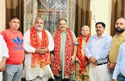 मां भगवती के जागरण में संत समाज वेलफेयर सोसायटी के जिला अध्यक्ष देवराज (पपु साई) और चेयरमैन सुभाष गोरिया ने लगाई हाजिरी