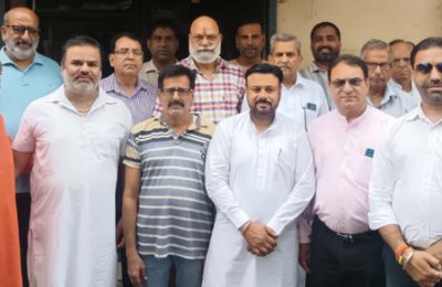 गौहत्या के आरोपियों को कड़ी सजा की मांग को लेकर निकाले रोष मार्च में शामिल हुआ खत्री समाज
