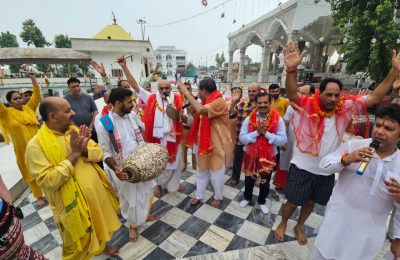 राधे राधे जपो चले आयेगे बिहारी- अश्विनी मिंटा