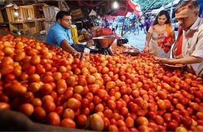 टमाटर-मिर्च की कीमतों ने तोड़े सारे रिकॉर्ड