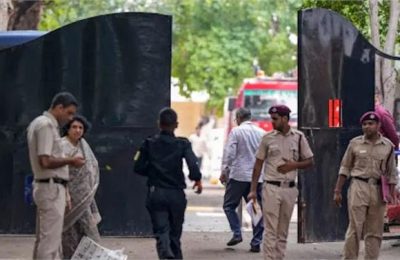 दिल्ली के 20 से ज्यादा कॉलेजों को बम से उड़ाने की धमकी