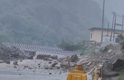 जम्मू-कश्मीर में यह रास्ता भी हुआ बंद