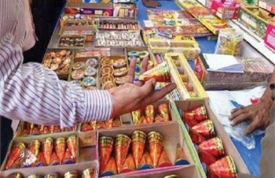 सोनीपत में अवैध पटाखों का पूरा गोदाम पकड़ा