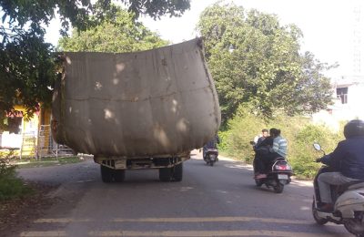 पठानकोट जिले में बढने लगा ओवरलोड वाहनों का आतंक