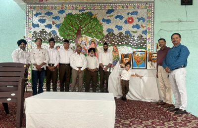 आरएसएस के शताब्दी समारोह में जालंधर के सिख परिवार की तीन पीढिय़ों ने एकसाथ की शिरकत