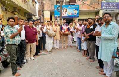 जय राधे ,जय राधे ,जय श्री कृष्ण, बोलो जय राधे के संकीर्तन में झूमे भक्त