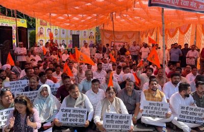 हज़ारो राम भक्तों ने जय श्री राम जयघोष करने वाले से मारपीट,हेट स्पीच,दो समुदाय में टकराव करवाने के मामलो मे दोषियों की गिरफ्तारी को लेकर किया रोष प्रदर्शन