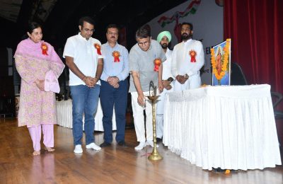 वन नेशन वन इलेक्शन को लेकर एनआईटी इंस्टीट्यूट जालंधर में प्रदेश  स्तरीय भव्य स्टूडेंट लीडर सम्मेलन का हुआ आयोजन*