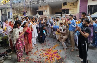 हरि हरि बोल के जयघोष से कीर्तिमान हुआ देओल नगर