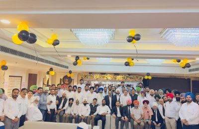 जालंधर में जिला बार एसोसिएशन, जालंधर की अगुवाई में स्थानीय होटल एम्बेसेडर में पंजाब की सभी बार एसोसिएशनों की एक संयुक्त बैठक आयोजित की गई