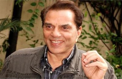 अभिनेता धर्मेंद्र को अस्पताल से मिली छुट्टी