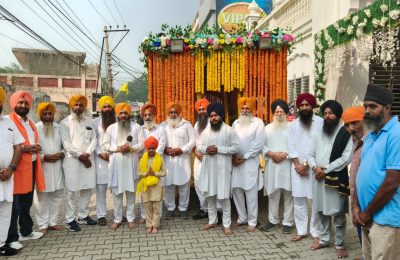 ਧੰਨ ਧੰਨ ਸਾਹਿਬ ਸ਼੍ਰੀ ਗੁਰੂ ਨਾਨਕ ਦੇਵ ਜੀ ਦੇ ਪ੍ਰਕਾਸ਼ ਦਿਹਾੜੇ ਨੂੰ ਮੁੱਖ ਰੱਖਦੇ ਹੋਏ ਸਜਾਇਆ ਗਿਆ ਵਿਸ਼ਾਲ ਨਗਰ ਕੀਰਤਨ:-  ਸਮੂਹ ਗੁਰਦੁਆਰਾ ਪ੍ਰਬੰਧਕ ਕਮੇਟੀ ਗੁਰਦੁਆਰਾ ਸ਼੍ਰੀ ਗੁਰੂ ਸਿੰਘ ਸਭਾ ਨਕੋਦਰ ਅਤੇ ਐਨ.ਆਰ.ਆਈ ਸੰਗਤਾਂ ਅਤੇ ਸਮੂਹ ਸਿੰਘ ਸਭਾਵਾਂ*