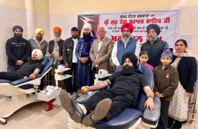 ਨੌਵੀਂ ਪਾਤਸ਼ਾਹੀ, ਸ੍ਰਿਸ਼ਟ ਦੀ ਚਾਦਰ ਧੰਨ ਧੰਨ ਸਾਹਿਬ ਸ੍ਰੀ ਗੁਰੂ ਤੇਗ ਬਹਾਦਰ ਜੀ ਦੀ , ਭਾਈ ਮਤੀ ਦਾਸ ਜੀ, ਭਾਈ ਸਤੀ ਦਾਸ ਜੀ