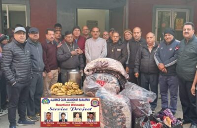 अलायंस क्लब जालंधर समर्पण ने सिविल हॉस्पिटल जालंधर में पेशेंट को फल व कंबल वितरित किए*