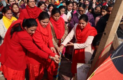 दिव्य ज्योति जाग्रति संस्थान द्वारा  बिधिपुर आश्रम में “कन्या बचाओ अभियान” के अंतर्गत लोहड़ी का कार्यक्रम आयोजित किया गया।