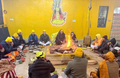 ईर्ष्या और इच्छा अनावश्यक विकार : नवजीत भारद्वाज*