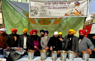 ਬਾਬਾ ਦੀਪ ਸਿੰਘ ਸੇਵਾ ਸੋਸਾਇਟੀ ਵੱਲੋਂ ਬਾਬਾ ਜੀ ਦੇ ਜਨਮ ਦਿਹਾੜੇ ਤੇ ਲੰਗਰ ਲਗਾਏ ਗਏ