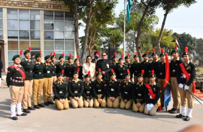 विदेश जाने के बजाय, हमें अपनी भूमि से जुड़े रहकर ईमानदारी से अपना काम करना चाहिए: ग्रुप चेयरमैन एवं वाइस चेयरपर्सन।