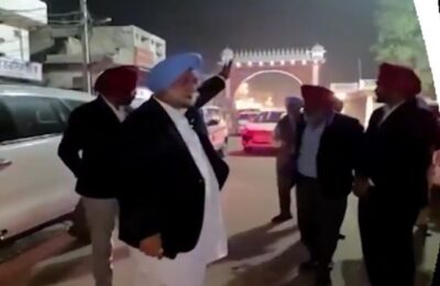 उपमुख्यमंत्री सुखजिंदर सिंह रंधावा ने देर रात थानों और पुलिस नाकों की चेकिंग