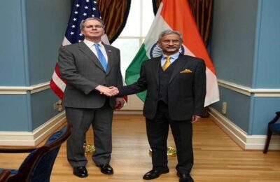 जयशंकर ने अमेरिकी वित्त मंत्री स्कॉट बेसेंट से की मुलाकात