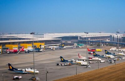 220 से ज्यादा उड़ानें प्रभावित, 40 फ्लाईट्स कैंसिल