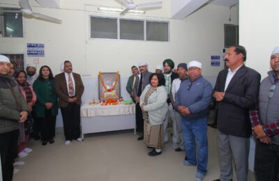 ਸਿਵਲ ਸਰਜਨ ਡਾ. ਰਾਜੇਸ਼ ਗਰਗ ਨੇ ਸ੍ਰੀ ਗੁਰੂ ਰਵਿਦਾਸ ਮਹਾਰਾਜ ਨੂੰ ਨਮਨ ਕਰਦੇ ਹੋਏ ਸਰਬਤ ਦੇ ਭਲੇ ਦੀ ਕੀਤੀ ਕਾਮਨਾ