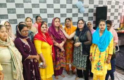 वार्ड-53 के गुरु रविदास नगर में पार्षद ज्योति ने सड़क निर्माण का काम शुरू करवाया*