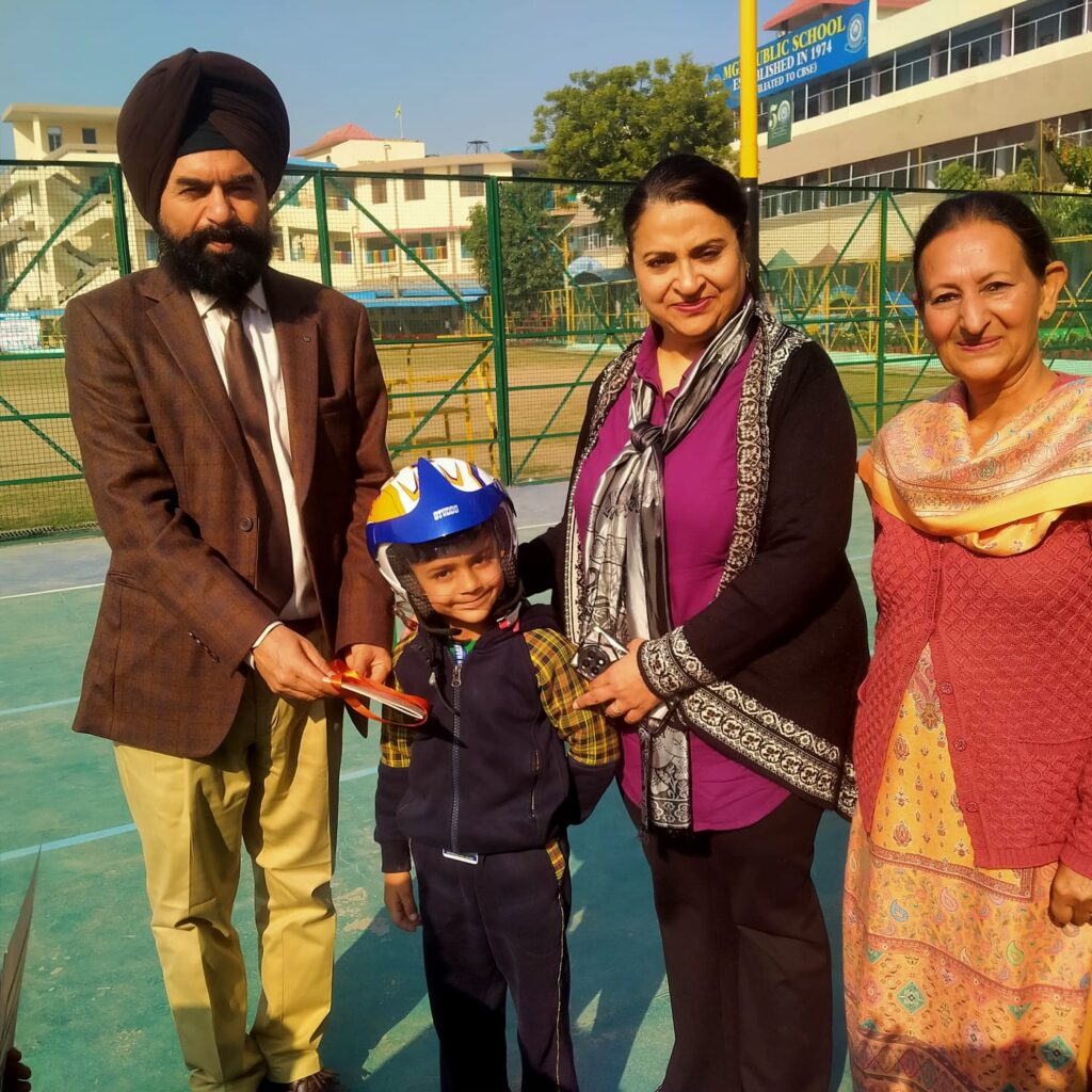 एमजीएन प्री प्राइमरी द्वारा सड़क सुरक्षा जागरूकता*