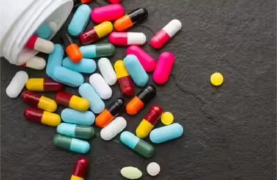 दवा निर्माताओं को एक हफ्ते के भीतर अपने कारखानों में लगाने पड़ सकते हैं ताले , जाने क्यों