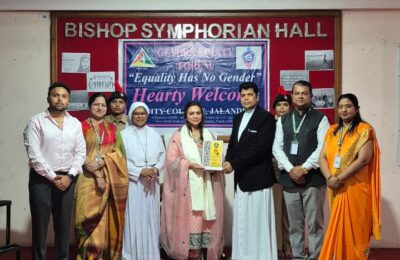 ट्रिनिटी ग्रुप ऑफ़ इंस्टिट्यूशंस ने ग्रैंड इंटरनेशनल विमेंस डे सेलिब्रेशन में महिला आइकॉन्स को सम्मानित किया