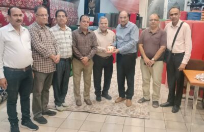 श्री चैतन्य महाप्रभु श्री राधा माधव मंदिर, प्रताप बाग में आयोजित होने वाले 67वें वार्षिक श्रीहरिनाम संकीर्तन सम्मेलन के उपलक्ष्य में मंदिर के सदस्यों द्वारा विभिन्न व्यापारिक संगठनों को औपचारिक निमंत्रण प्रदान किया गया